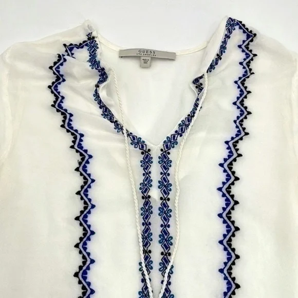UEC Guess white peasant blouse with navy blue stitching size XXS - Picture 3 of 6